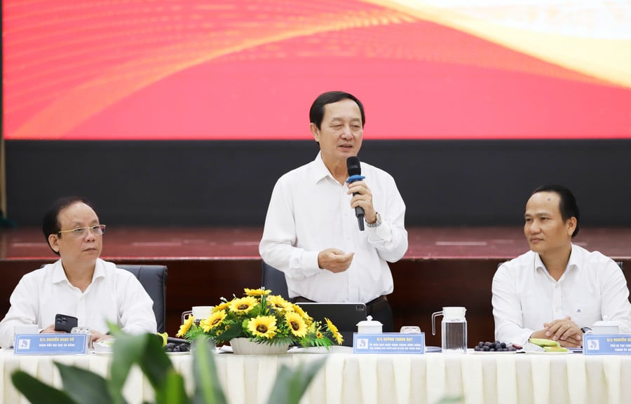 dai-hoc-da-nang-ban-tuyen-giao.jpg