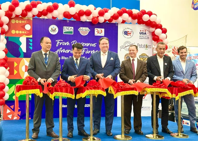 Trải nghiệm hành trình mua sắm thú vị kết hợp khám phá ẩm thực đặc sắc của Hoa Kỳ tại Việt Nam - Ảnh 1.