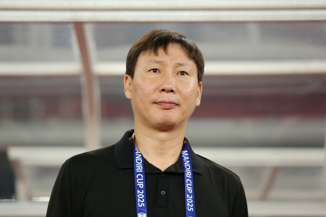 U.23 Việt Nam chưa gặp đội mạnh đã chật vật: HLV Kim vẫn lạc quan, liệu pháp tinh thần chăng?- Ảnh 4.