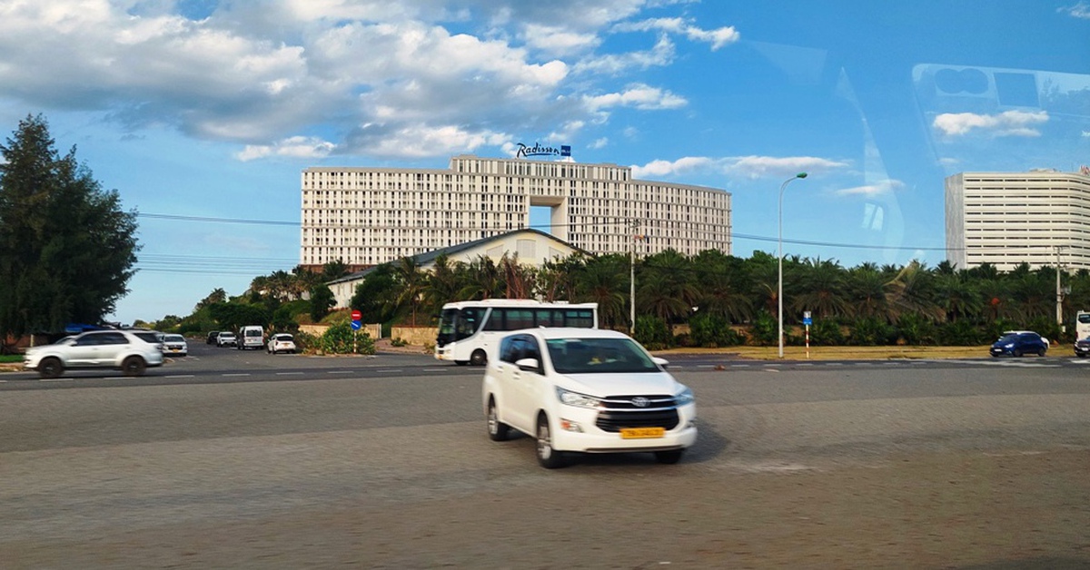 Khanh Hoa commits to improving transparent and effective business investment environment