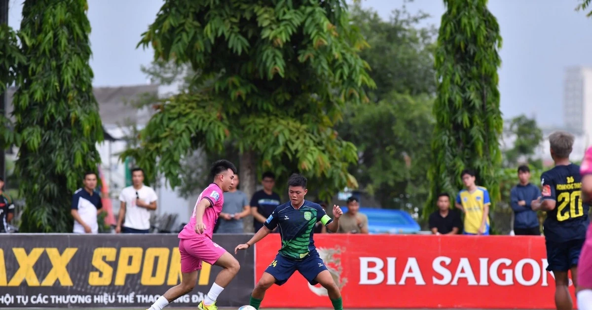 Khởi tranh VCK giải bóng đá 7 người quốc gia Bia Saigon Dragon Cup 2025: Nhiều thách thức từ thời tiết