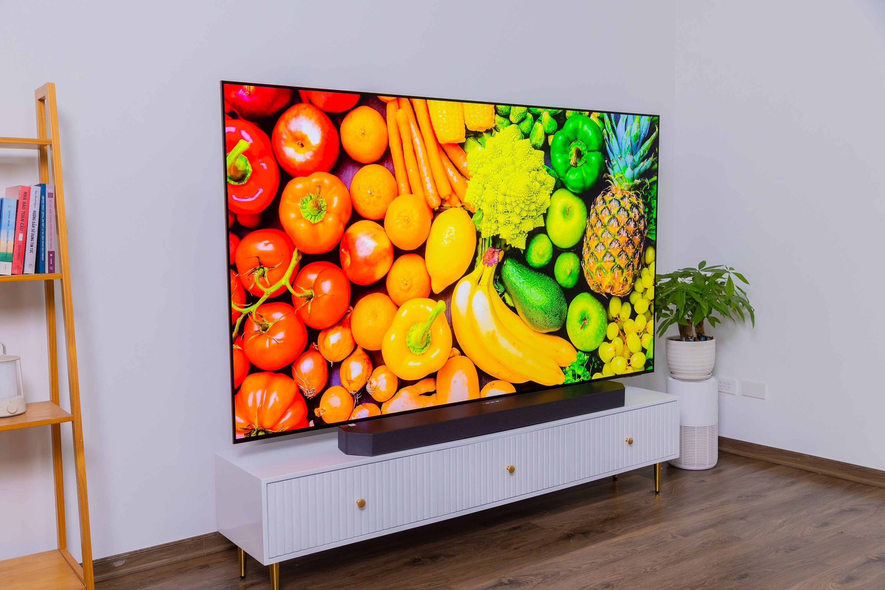 Samsung S95F,  TV OLED Samsung,  TV cao cap,  OLED 2025,  danh gia S95F,  tinh nang chong loa anh 1