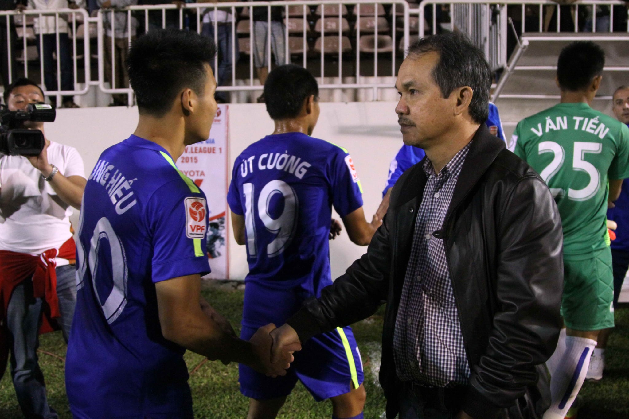 CLB Quảng Nam nguy cơ giải thể: 'Cục cưng' bầu Đức viết tâm thư đầy tâm trạng!- Ảnh 4.