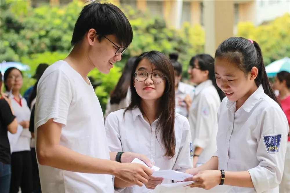 Thêm nhiều trường đại học công bố điểm sàn xét tuyển năm 2025