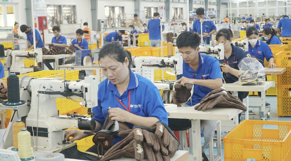 Trong 6 tháng đầu năm 2025, chỉ số sản xuất công nghiệp tăng 14% so với cùng kỳ năm 2024.