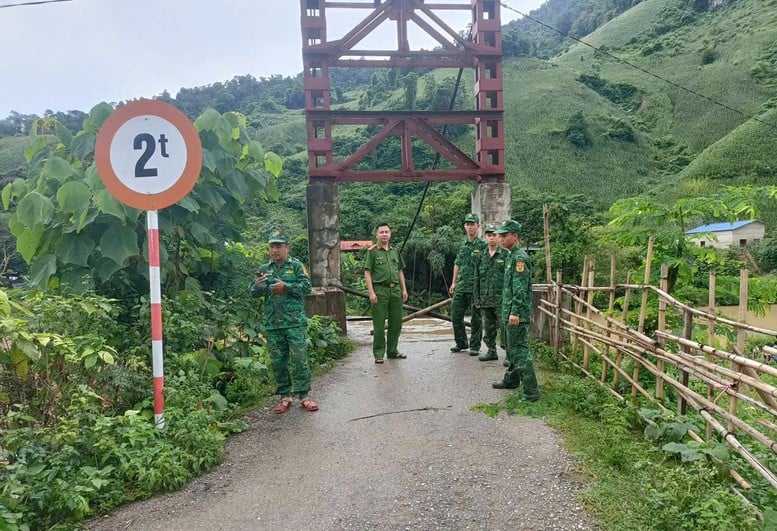 Khẩn trương khắc phục sự cố, ứng cứu nạn nhân vụ sập cầu treo ở Điện Biên- Ảnh 5.