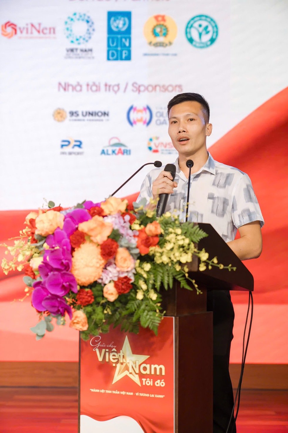 Kỷ lục gia Đỗ Quốc Luật tham dự giải chạy lan tỏa tinh thần Việt Nam- Ảnh 2.