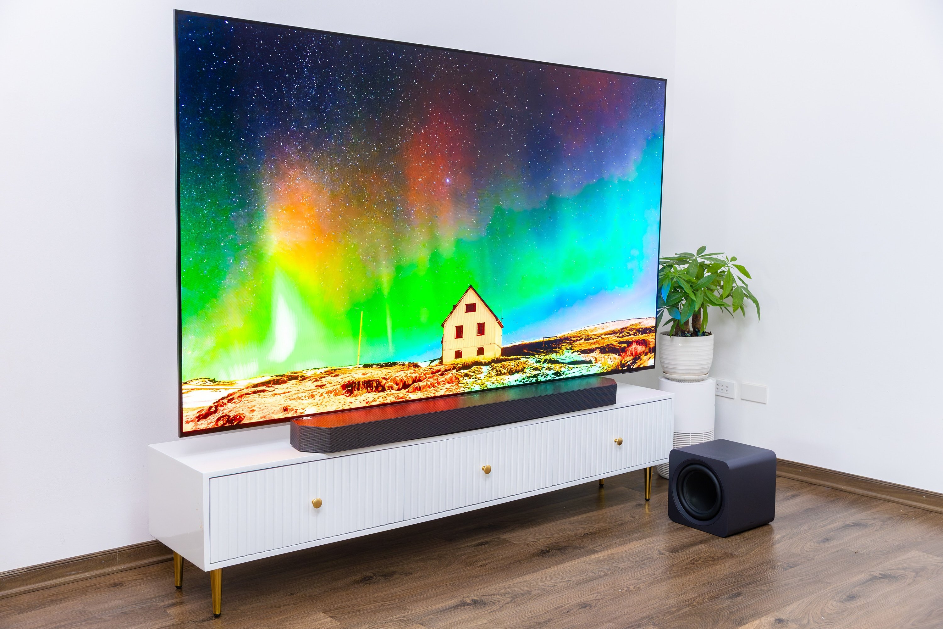 Samsung S95F,  TV OLED Samsung,  TV cao cap,  OLED 2025,  danh gia S95F,  tinh nang chong loa anh 6