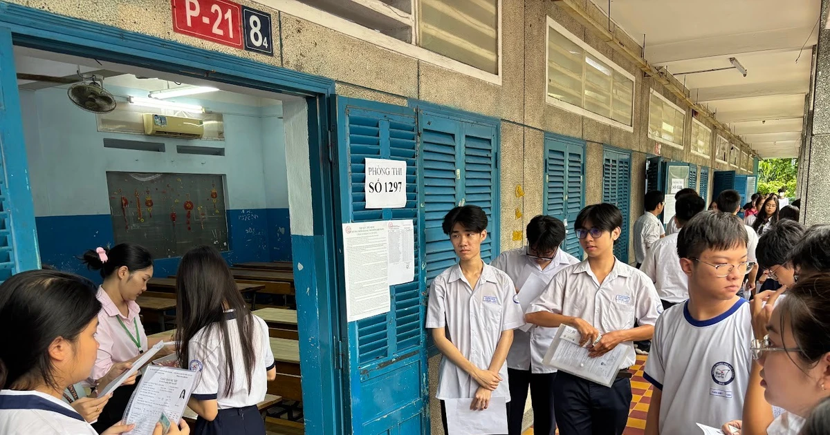 Điểm sàn đại học năm 2025 tại TPHCM: Phân hóa mạnh giữa các trường và nhóm ngành