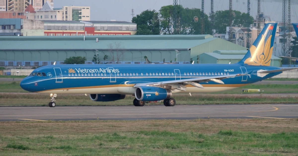 យន្តហោះ​របស់​ក្រុមហ៊ុន Vietnam Airlines ចុះចត​បន្ទាន់​ដើម្បី​ជួយ​សង្គ្រោះ​អ្នកដំណើរ​