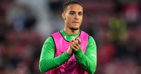 Chủ tịch Real Betis: Việc chuyển nhượng Antony phụ thuộc vào giá MU