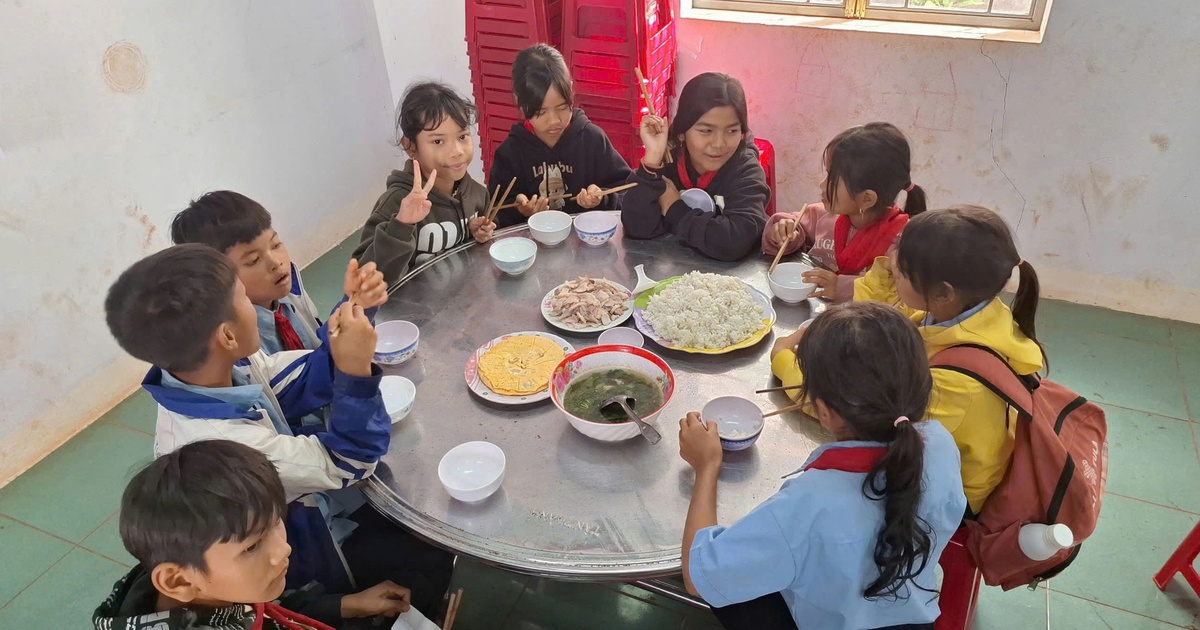 Gia Lai xây trường nội trú, bán trú cho hơn 7.000 học sinh vùng biên