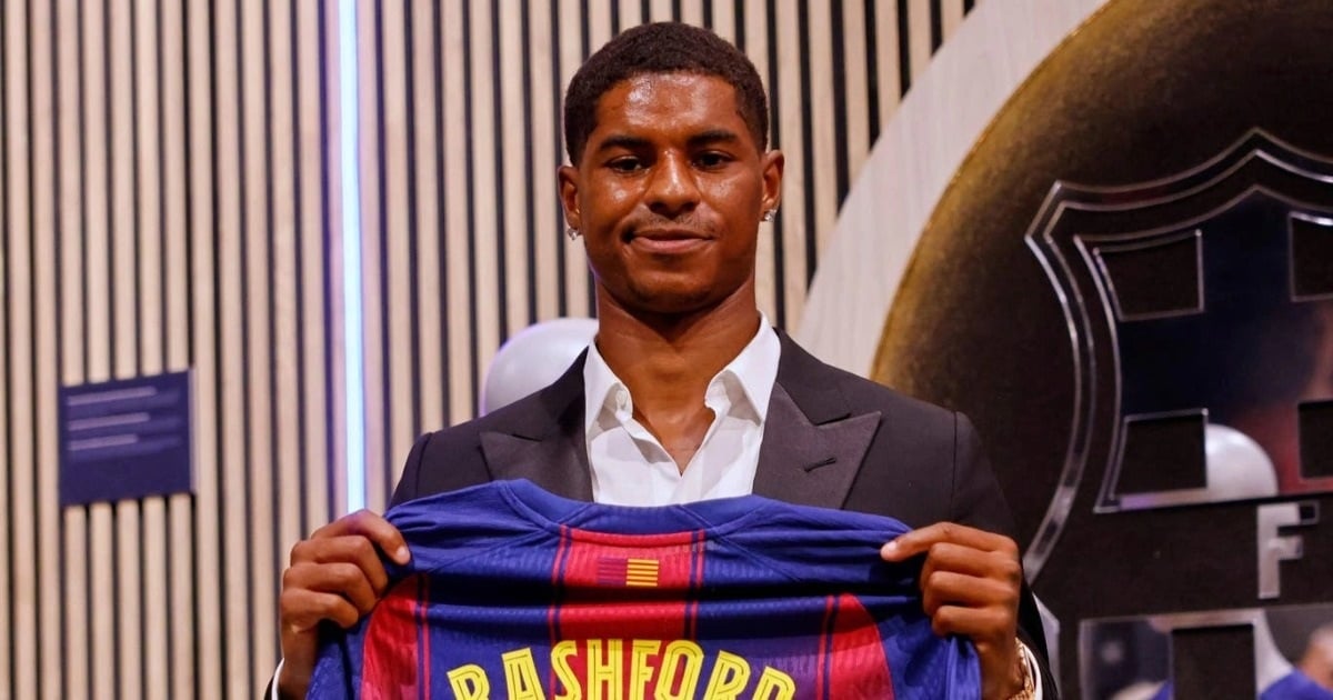 Marcus Rashford được trao số áo của huyền thoại Thierry Henry ở Barcelona