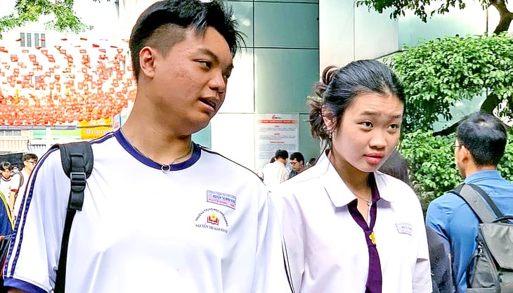 Đại học Quốc gia TP.HCM công bố bách phân vị điểm thi đánh giá năng lực - Ảnh 1.