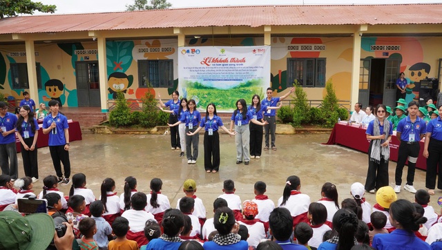 Trường ĐH Y Dược Buôn Ma Thuột cải tạo trường tiểu học cho học sinh- Ảnh 1.