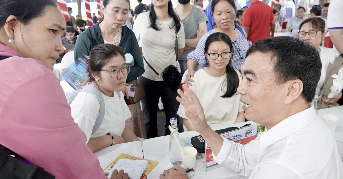 Các trường đại học 'đua' mở thêm nhiều ngành học mới hấp dẫn