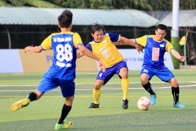 Cong Nham ស៊ុតបានបីគ្រាប់ Hat-trick, Minh 'little' ស៊ុតបញ្ចូលទីបានពីរដងក្នុងរឿងភាគនៅសាកលវិទ្យាល័យ Dong Thap - រូបថតទី 4 ។