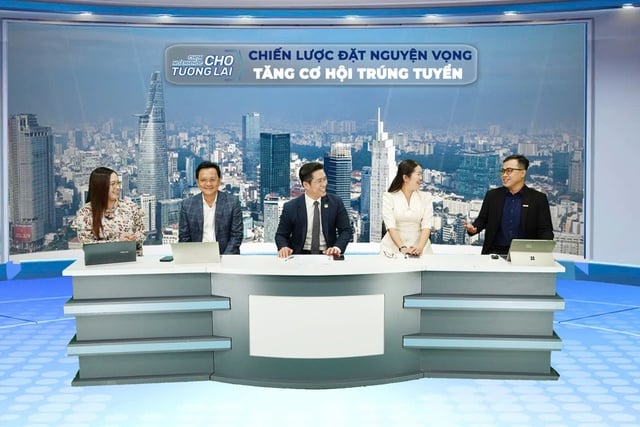 Tuyển sinh ĐH 2025: Điểm sàn giảm, điểm chuẩn có giảm? - Ảnh 1.