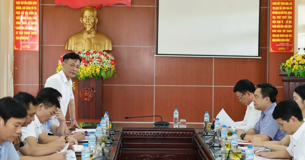 កាសែត Tien Phong ធ្វើការជាមួយខេត្ត Ninh Binh ដើម្បីរៀបចំការប្រកួតបាល់ទាត់ជាតិ Super Cup ឆ្នាំ 2024/25 - THACO Cup