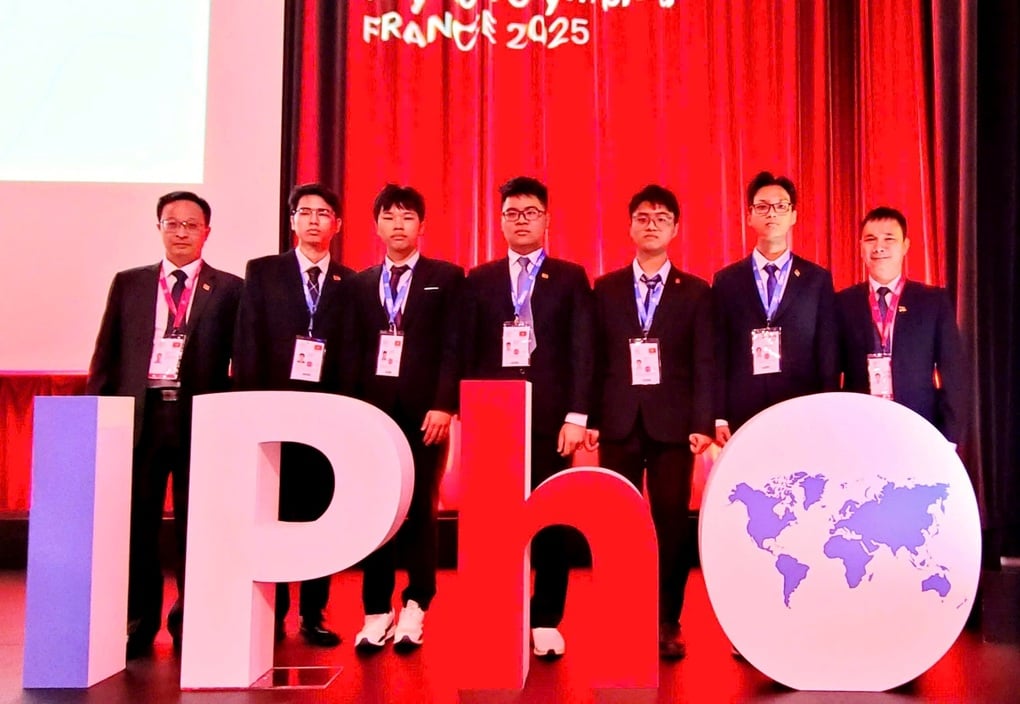 Đội tuyển Việt Nam vào top 10 cuộc thi Olympic Vật lý Quốc tế 2025 - 1