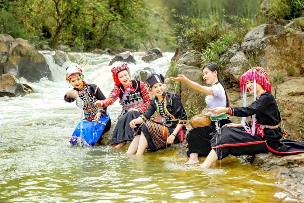 Điện Biên: Phấn đấu trở thành điểm sáng phát triển du lịch cộng đồng giàu bản sắc - Ảnh 3.
