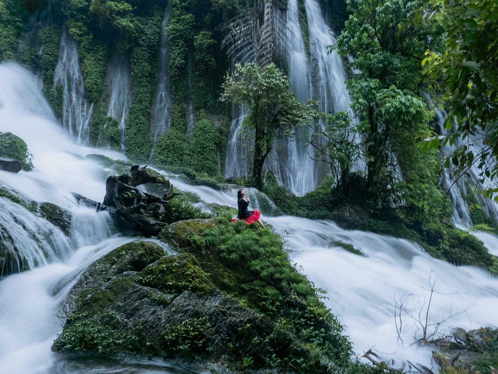 Chinh phục thác Nậm Lúc, tuyệt tác hoang sơ giữa đại ngàn Tây Bắc - 1