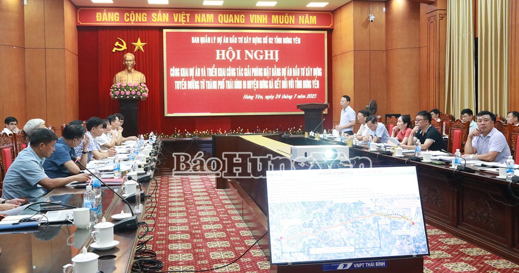 Toàn cảnh hội nghị.