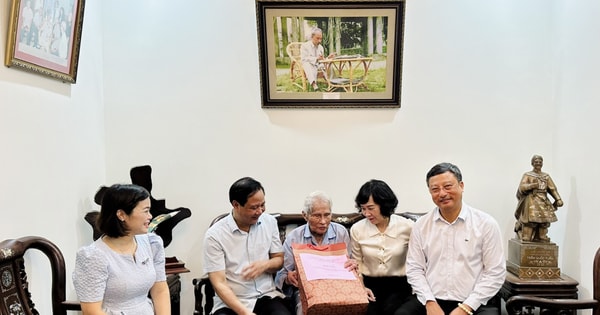 Phường Ngọc Hà: Hơn 300 triệu đồng ủng hộ Quỹ “Đền ơn đáp nghĩa”
