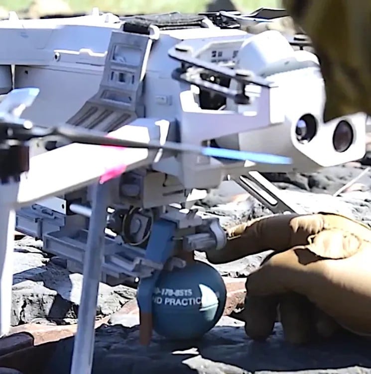 attach-grenade-drone.jpg