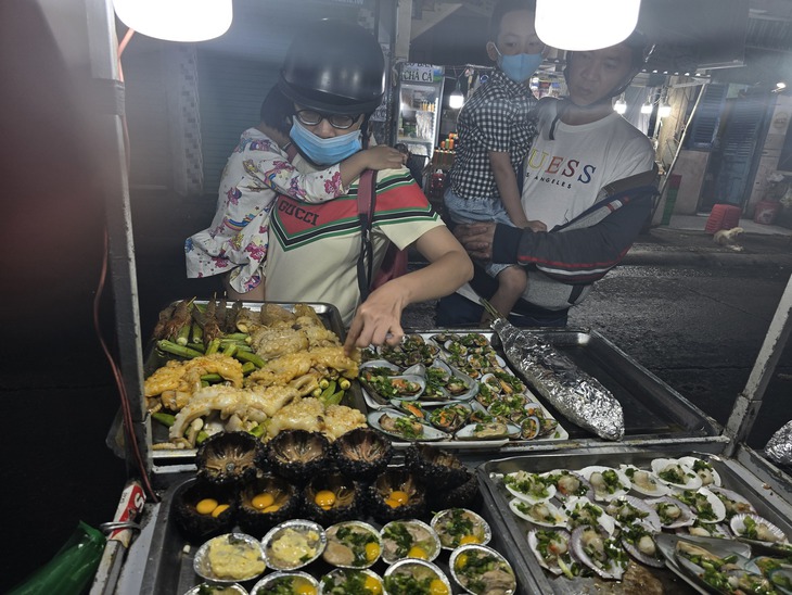 chợ Xóm Lưới - Ảnh 3.