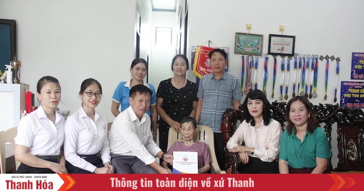 TYM Chi nhánh Thanh Hóa trao 43 suất quà tri ân dịp 27/7