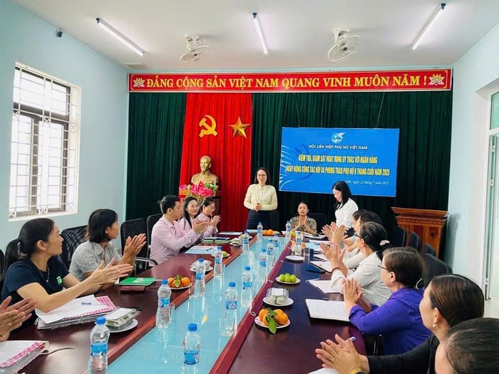 TƯ Hội LHPN Việt Nam kiểm tra, giám sát hoạt động ủy thác với ngân hàng tại xã Gio Linh, Quảng Trị- Ảnh 1.