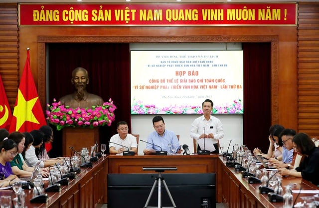 Nét mới mẻ của giải báo chí 'Vì sự nghiệp phát triển văn hóa Việt Nam' - Ảnh 1.