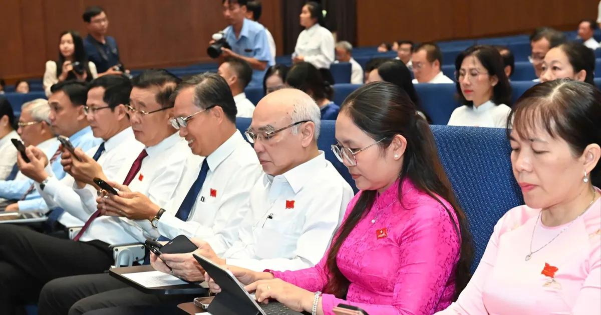 Nhanh chóng đưa nghị quyết của HĐND TPHCM vào cuộc sống
