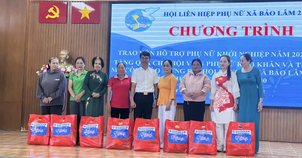 ស្ត្រី​ឃុំ​បៅឡាំ​២​សាទរ​ក្នុង​សកម្មភាព​ជាក់ស្តែង​ដើម្បី​ស្វាគមន៍​សមាជ