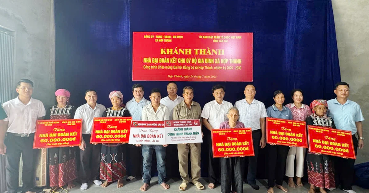 Xã Hợp Thành khánh thành 7 nhà "Đại đoàn kết" cho hộ nghèo