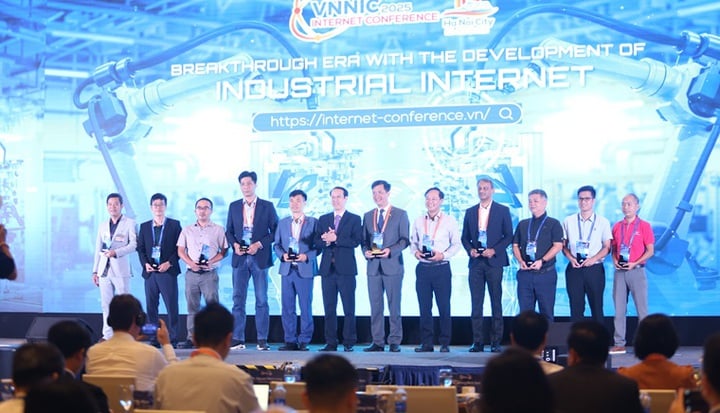 VNNIC Internet Conference 2025: Khởi động kỷ nguyên bứt phá với Internet công nghiệp - Ảnh 2.