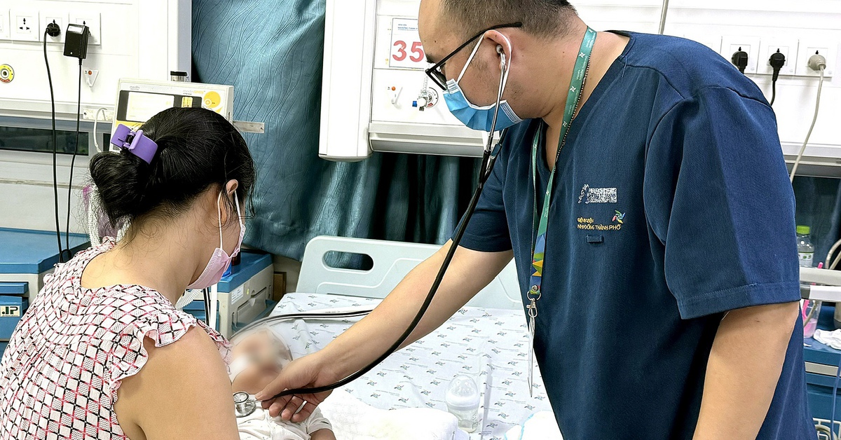 Tăng phụ cấp cho y bác sĩ: Cần làm nhanh