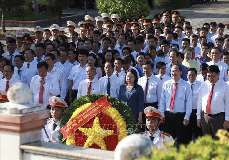 Tri ân gia đình chính sách, người có công với cách mạng ở tỉnh Cà Mau, Ninh Bình, Điện Biên- Ảnh 4.