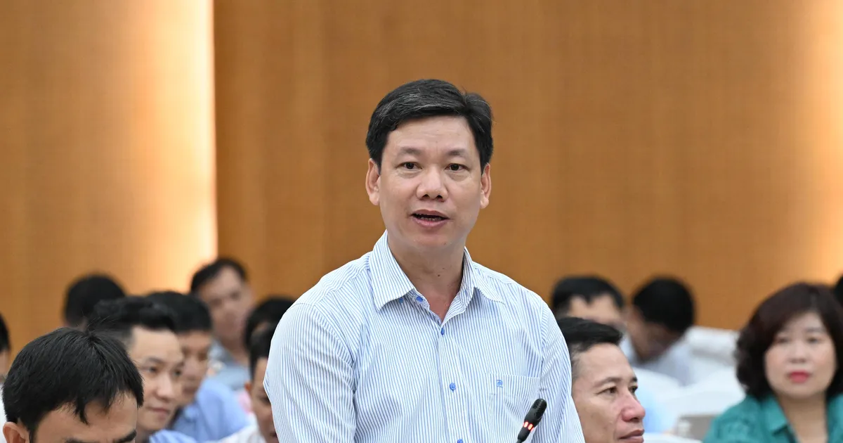 The number of qualified commune-level civil servants is still lacking.
