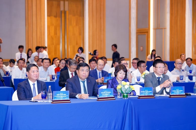 Khánh Hòa đổi mới mô hình tăng trưởng, đón cơ hội phát triển vượt bậc- Ảnh 1.