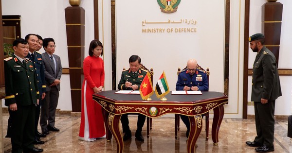 វៀតណាម និង UAE ចុះ​ហត្ថលេខា​លើ​លិខិត​បំណង​ស្តីពី​កិច្ចសហប្រតិបត្តិការ​លើ​វិស័យ​ការពារជាតិ