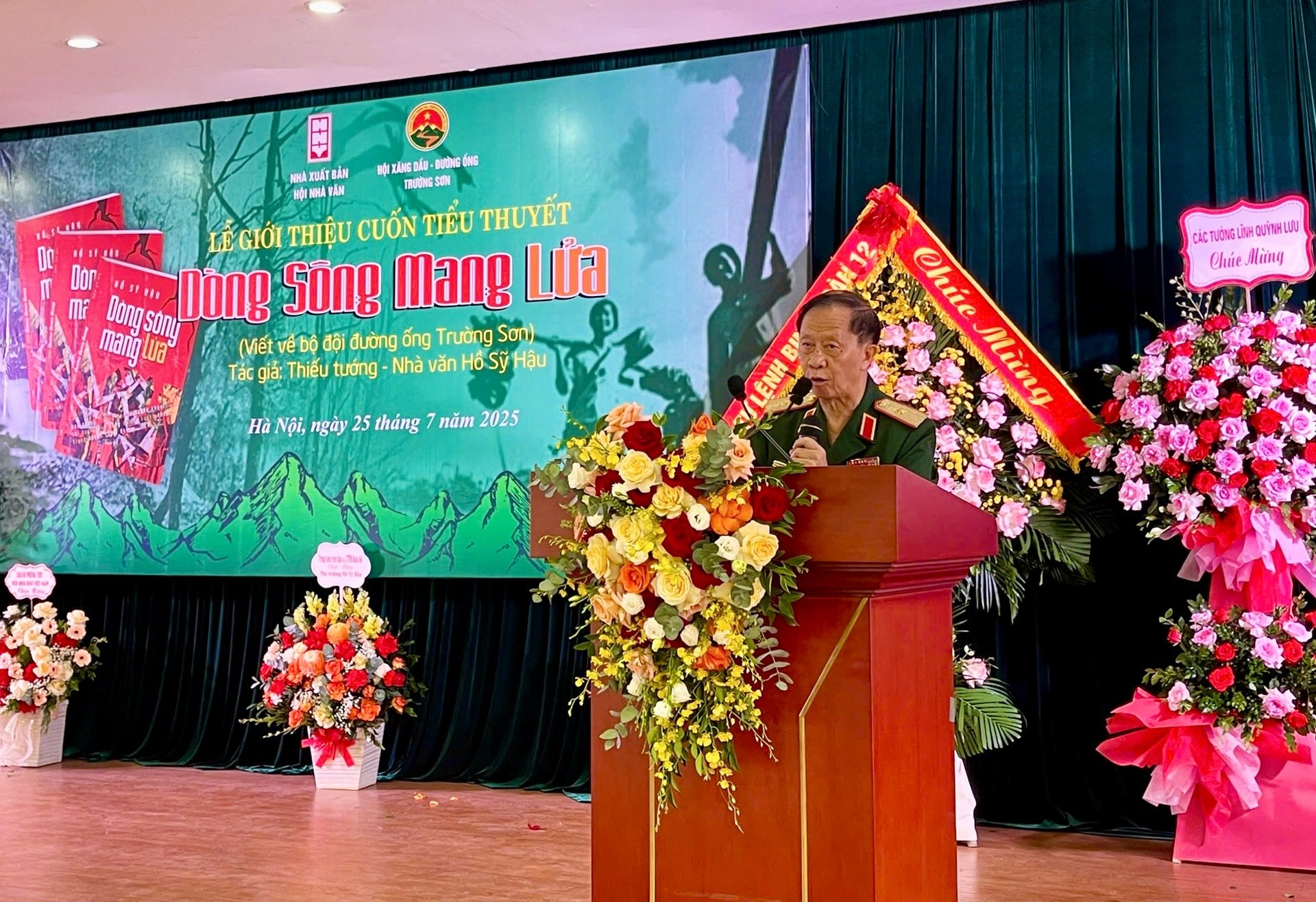 ho-sy-hau.jpg