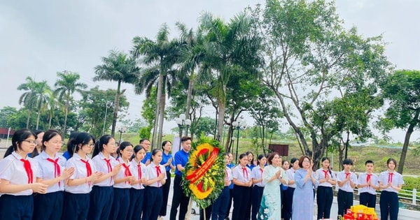 Các phường Việt Hưng, Long Biên, Phúc Lợi, Bồ Đề tưởng niệm các Anh hùng liệt sĩ
