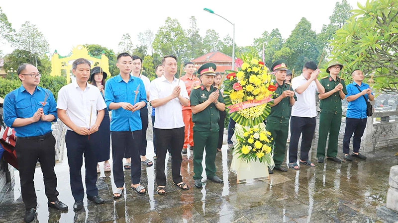 Công ty Nhiệt điện Nghi Sơn: Tri ân, tặng quà nhân Ngày Thương binh, liệt sĩ