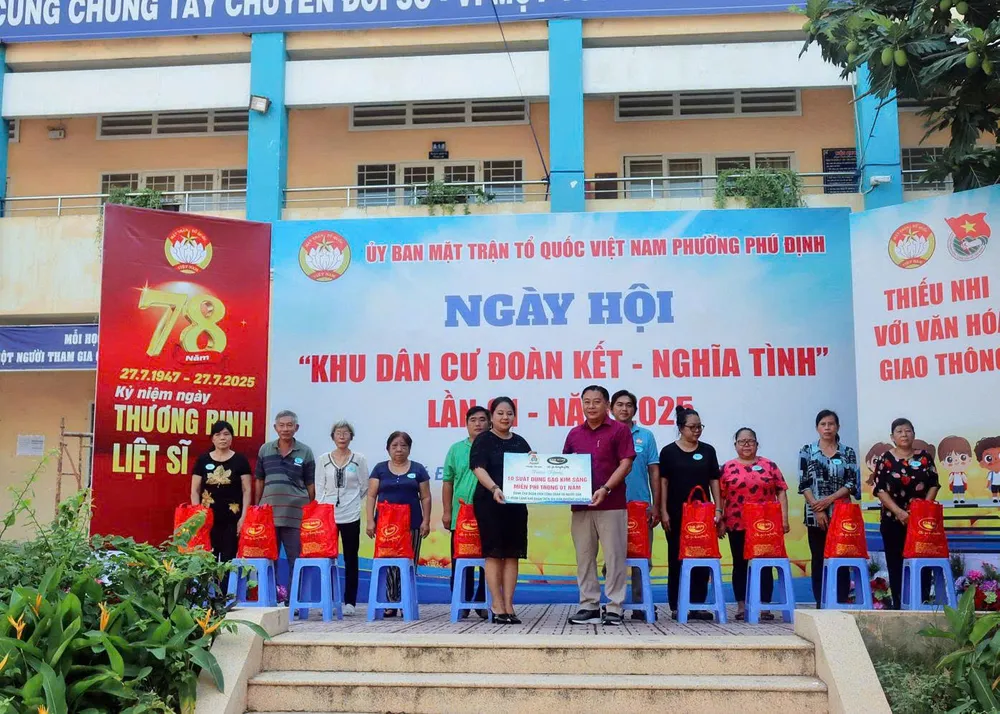 Phú định 3.jpg