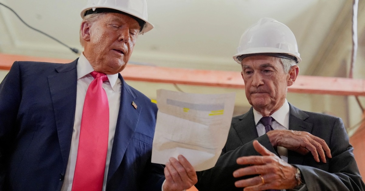 President Trump suddenly "turned the car" on Mr. Powell after meeting at the Fed