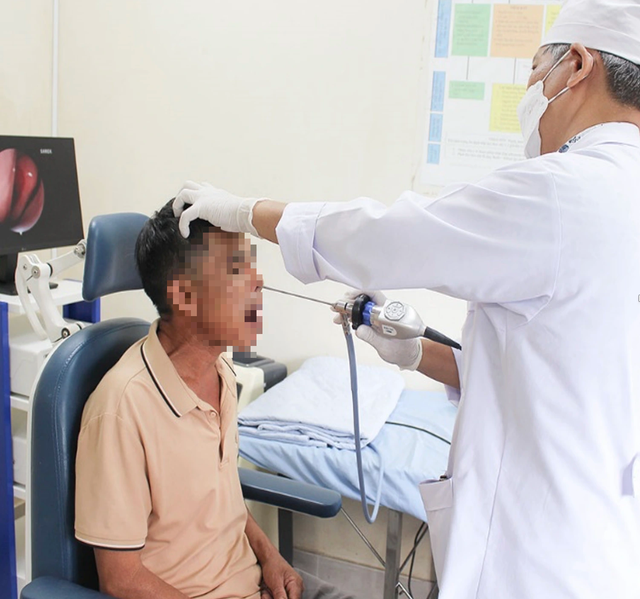 Chảy máu kéo dài, khó thở vì con vắt sống 7 ngày trong mũi - Ảnh 1.