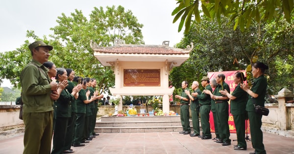 Hà Nội: Dâng hương tưởng niệm các Anh hùng liệt sĩ thanh niên xung phong