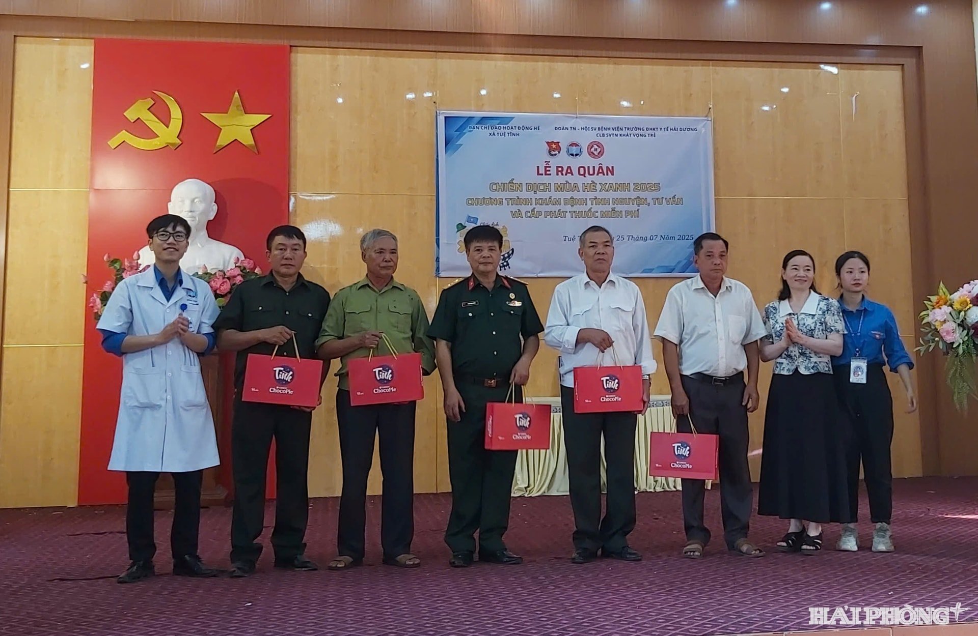 xa-tue-tinh-kham-benh.jpg